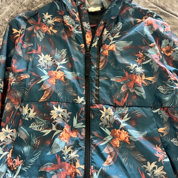 H&M Medium Floral Windbreaker - Picture 3 of 4